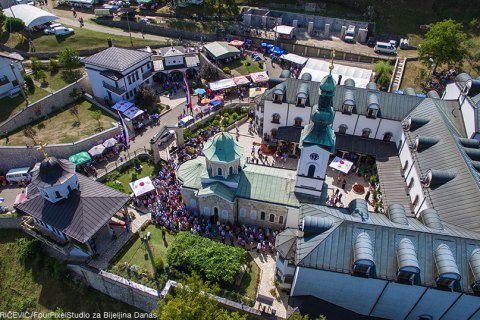 Manastir Tavna
