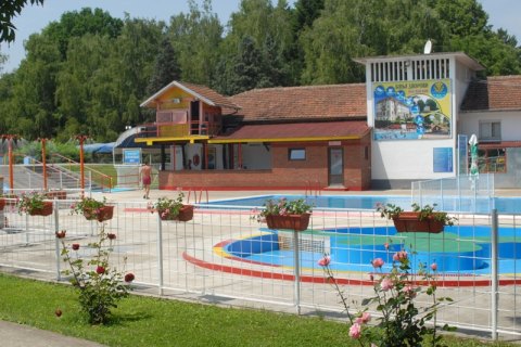 Banja Dvorovi