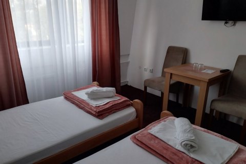 Banja Dvorovi